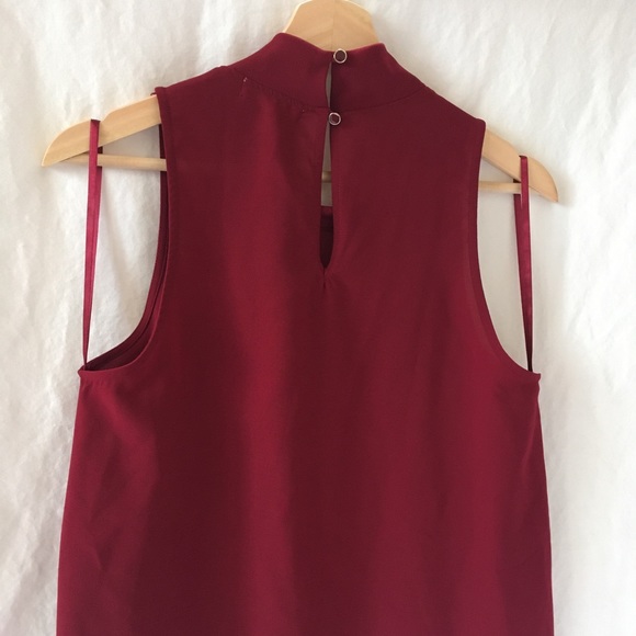 Monteau burgundy sleeveless blouse size M - Picture 5 of 8